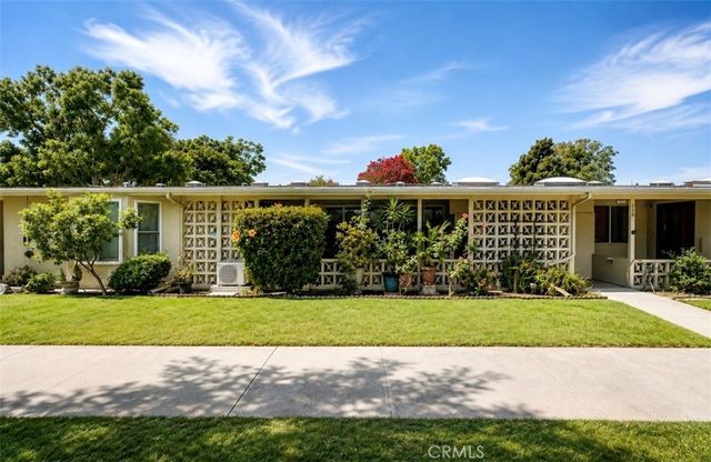 13311 Twin Hills Dr., M12-55e, Seal Beach