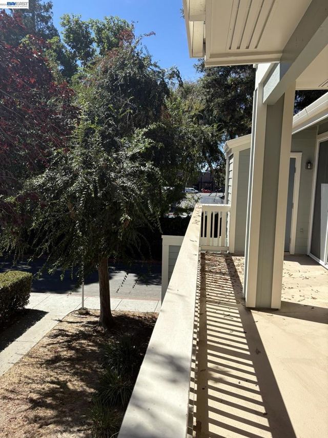 3663 Oakwood Ter # 211, Fremont