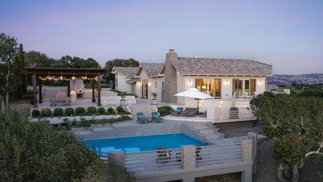 26264 Paseo Del Sur, Monterey