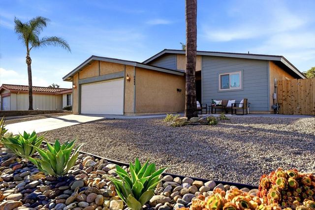 9444 Leticia Dr., Santee