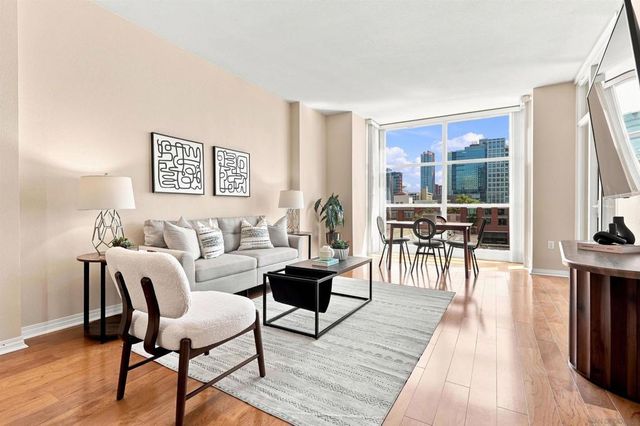 530 K St # 517, San Diego