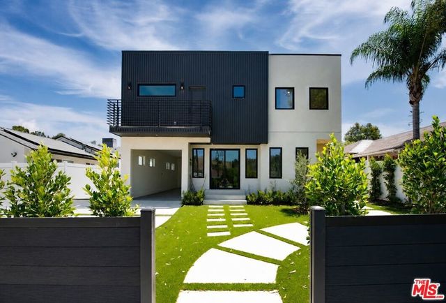 4942 Topanga Canyon Boulevard, Woodland Hills