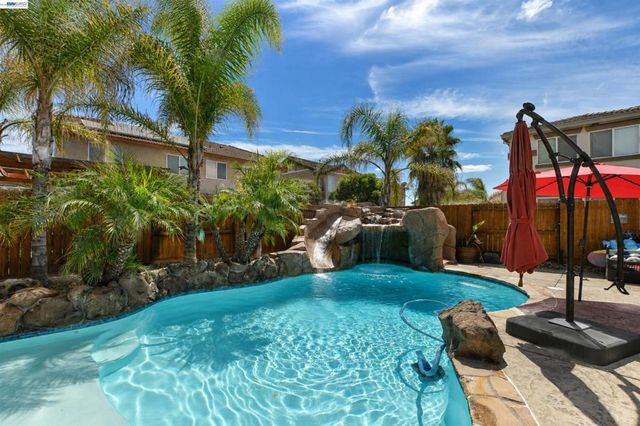 124 Tennyson Ct, Discovery Bay