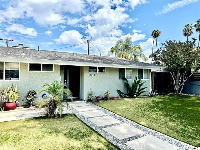 19843 Delano, Woodland Hills