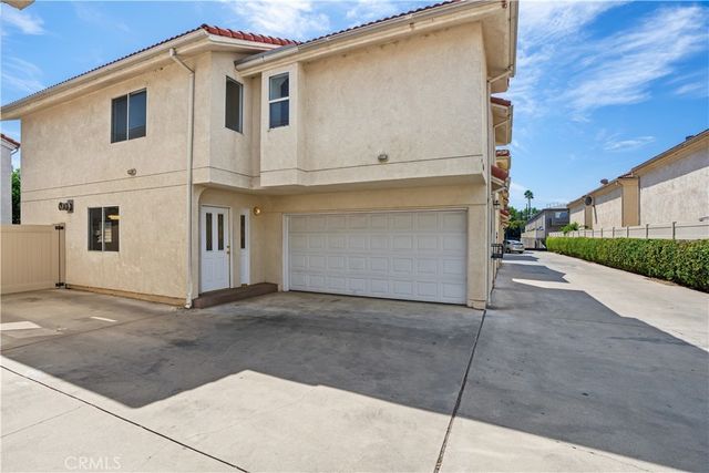 18334 Keswick St., Reseda
