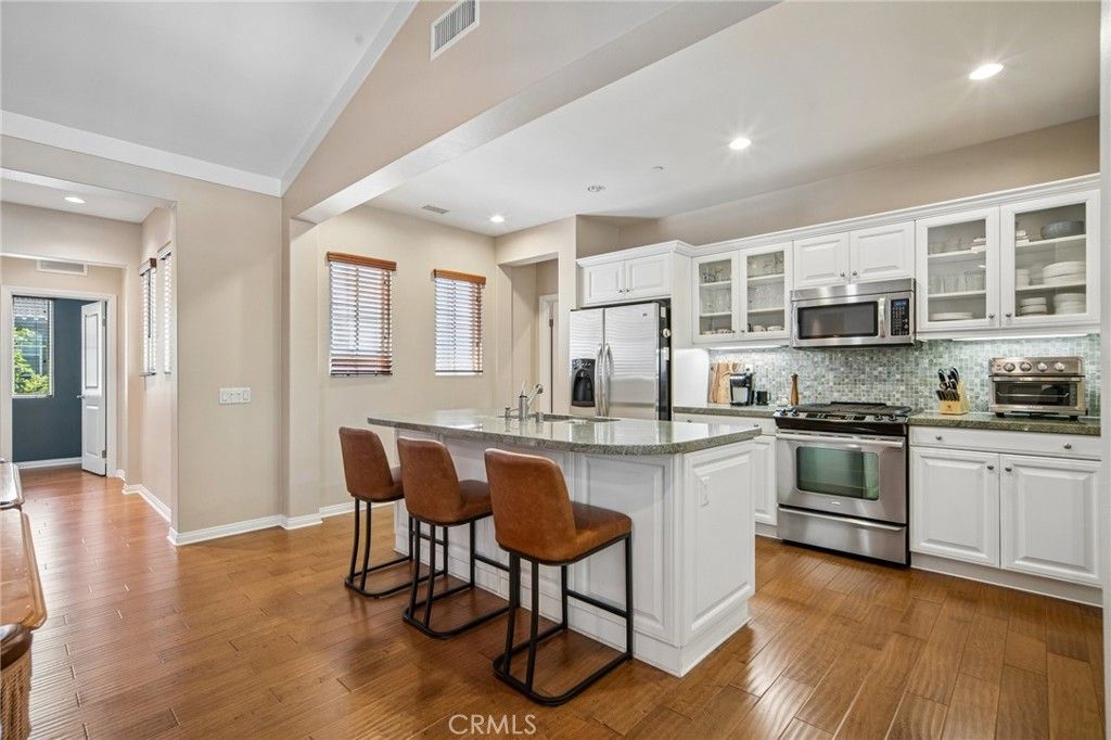 54 Peony, Irvine