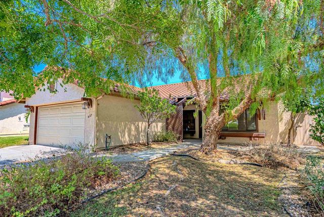 637 Redlands Place, Bonita