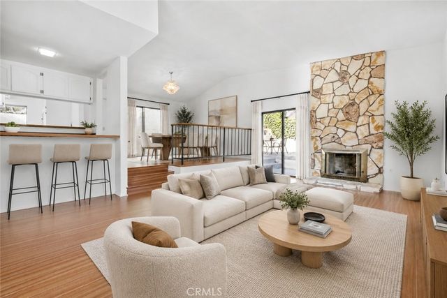 1321 Greenbriar, Glendale