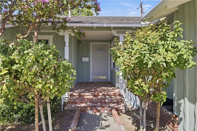 10555 Monogram Avenue, Granada Hills