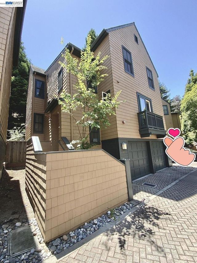 19 Edgewood Pl, Belmont