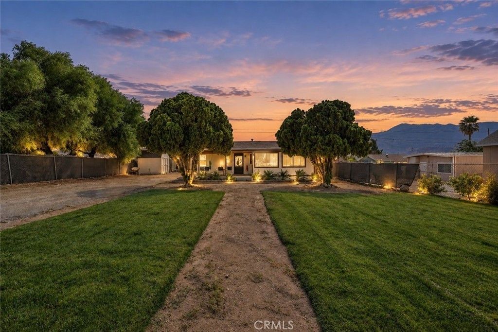 934 N Almond Way, Banning