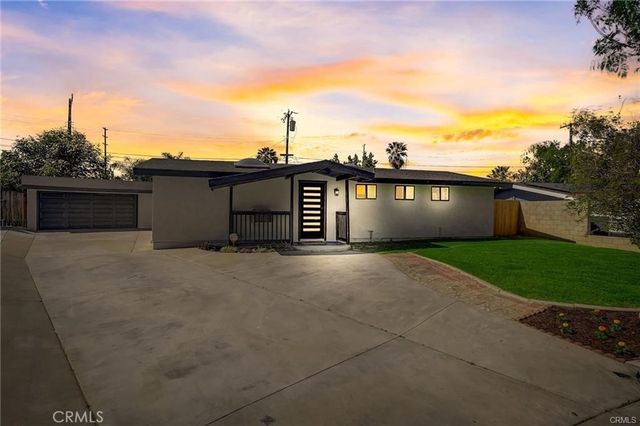 8845 Mentone, Riverside