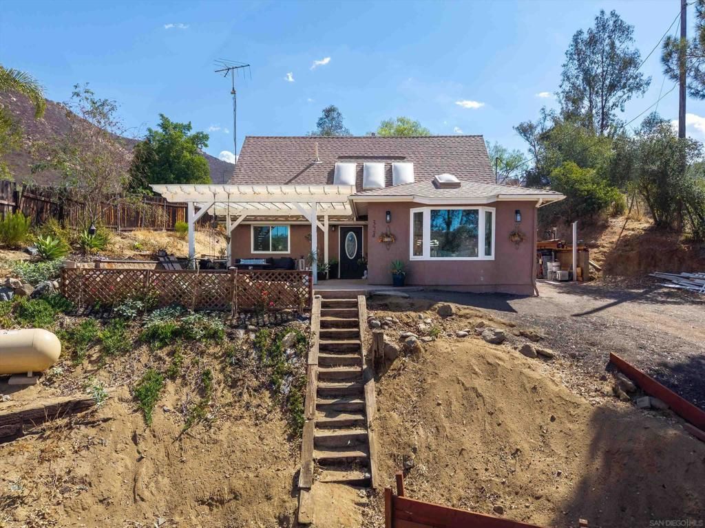 324 Patrick Dr, El Cajon