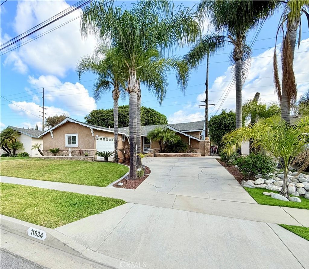 11634 Singleton Drive, La Mirada