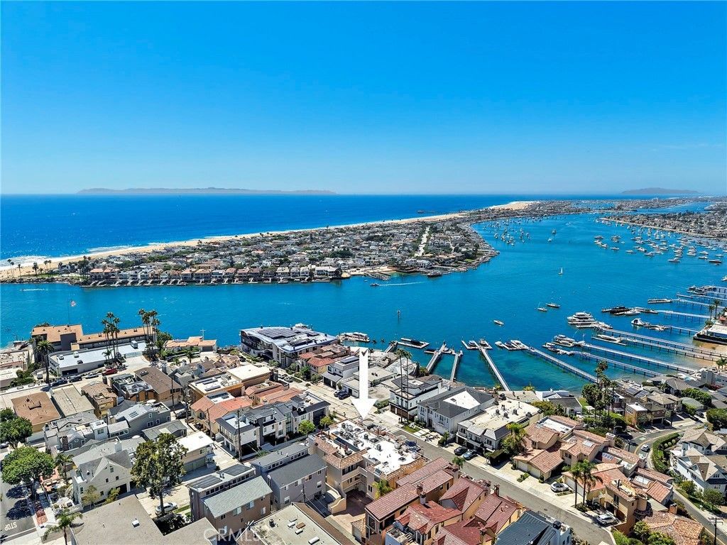 302 Carnation Avenue, Corona Del Mar
