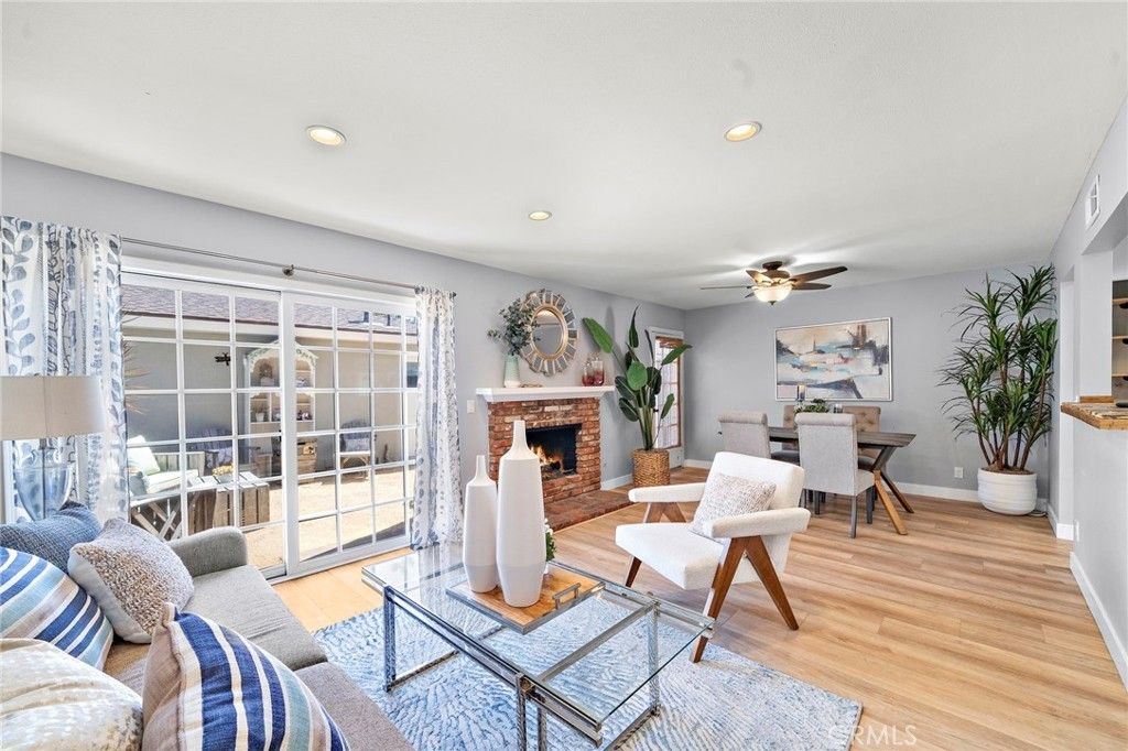 8215 Deerfield Drive, Huntington Beach