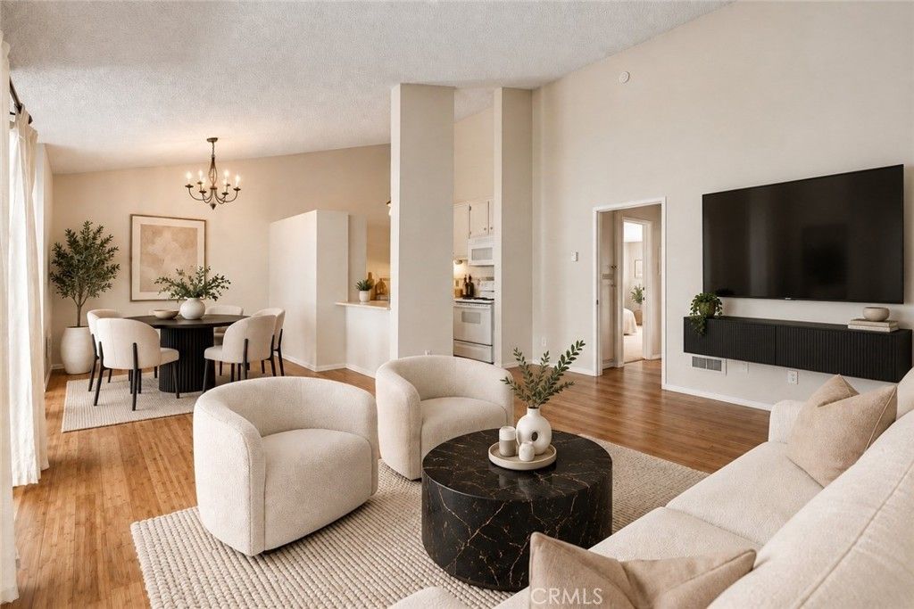 902 Camino Real # 204, Redondo Beach