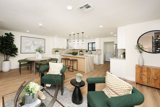 209 N Dahlia Drive, Anaheim
