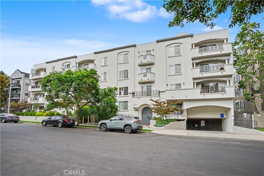 1878 Greenfield Avenue # 204, Los Angeles