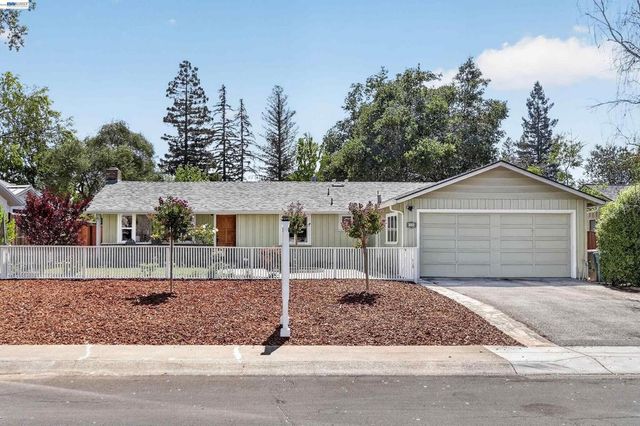 4186 Willmar Dr, Palo Alto