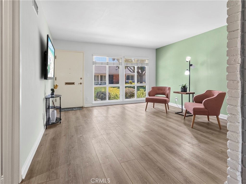 1159 E 1st, Tustin