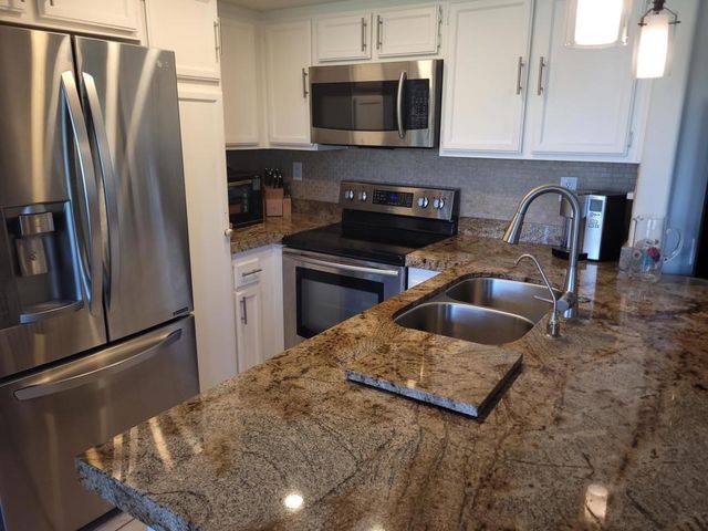 78303 Scarlet Court, La Quinta