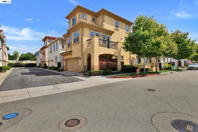 538 Selby Ln, Livermore