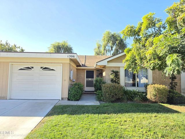 1306 Village 1, Camarillo