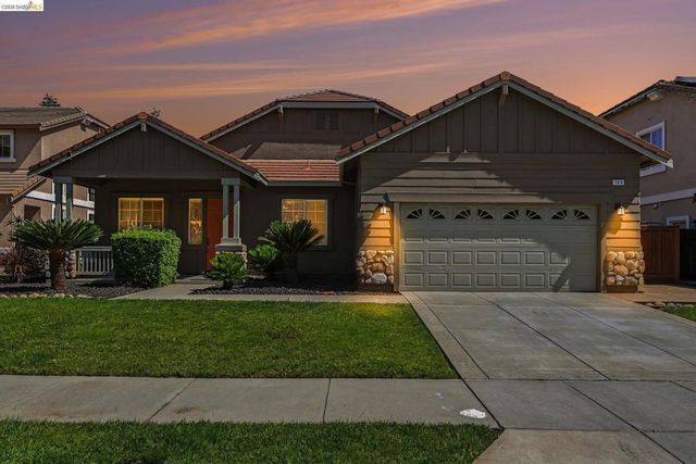 106 Arezzo St, Brentwood