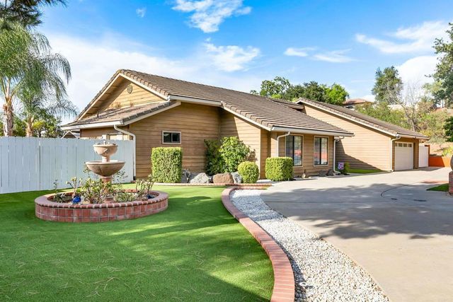 2033 Lilac Lane, Alpine