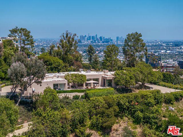 1016 N Hillcrest Road, Beverly Hills