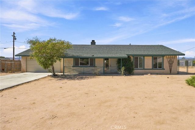 21011 Sioux Road, Apple Valley