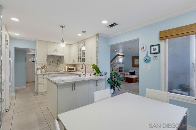 2369 Caminito Seguro, San Diego