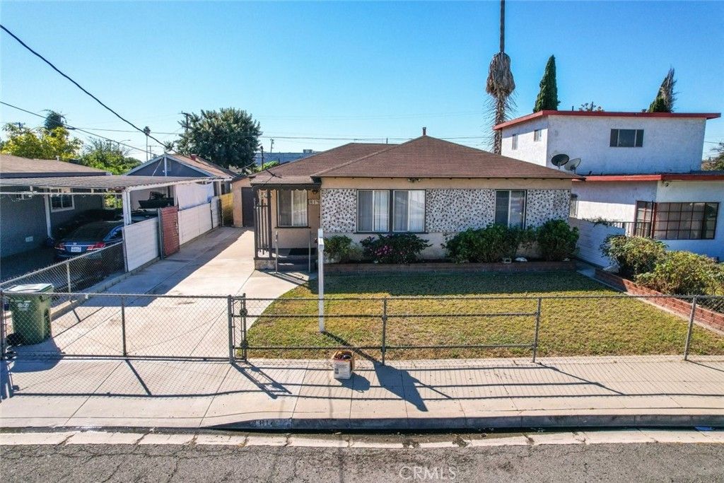 814 W Maple Street, Compton