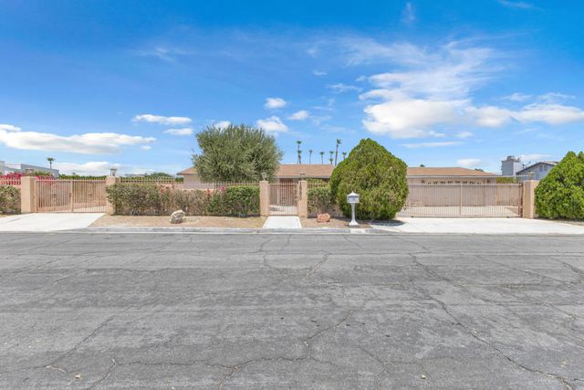 1880 Sharon Road, Palm Springs