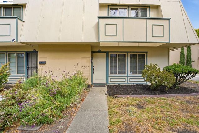 27534 Stromberg Ct, Hayward