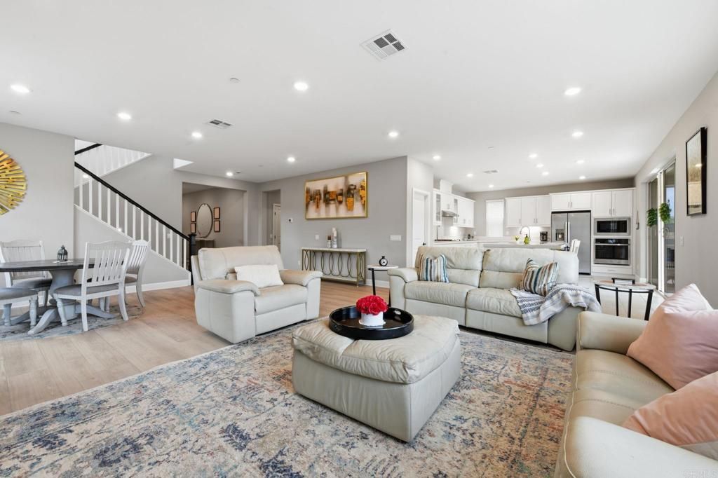 921 Cayley Avenue, San Marcos