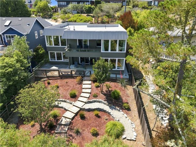 1716 Pineridge Drive, Cambria