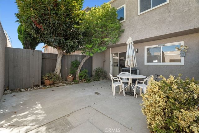 26853 Avenida Terraza, Saugus