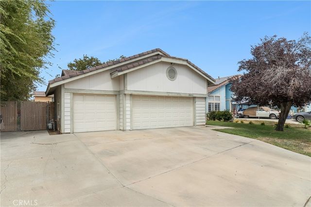 2641 Peaceful Way, Lancaster