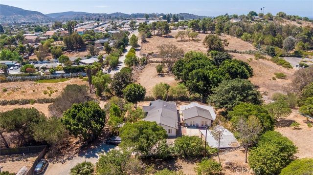 3503 La Mirada, San Marcos