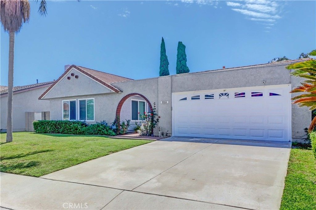 8884 Thames River, Fountain Valley