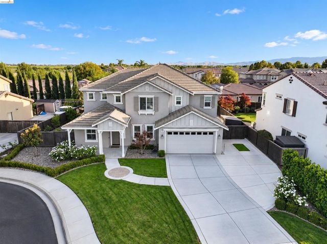 682 Norwood Ct, Brentwood