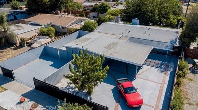 8214 Shirley, Los Angeles