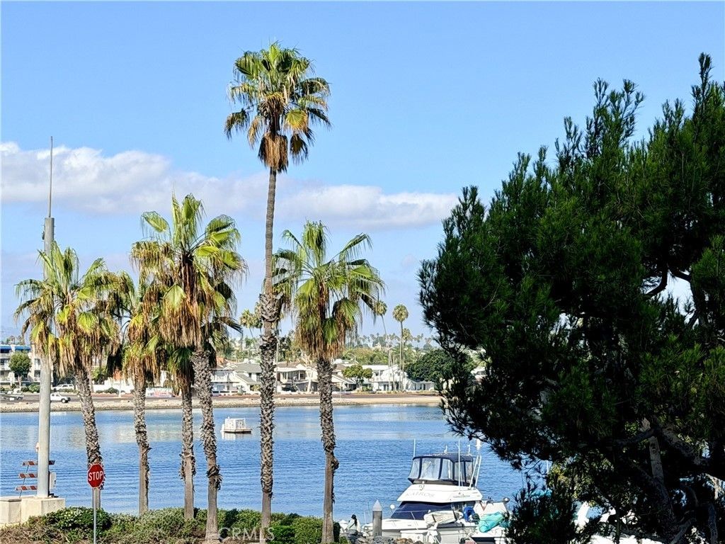 5209 Marina Pacifica, Long Beach