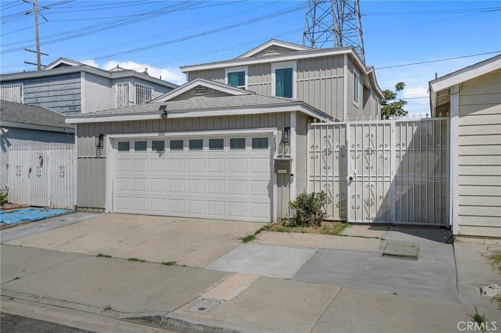 237 Orleans, Long Beach