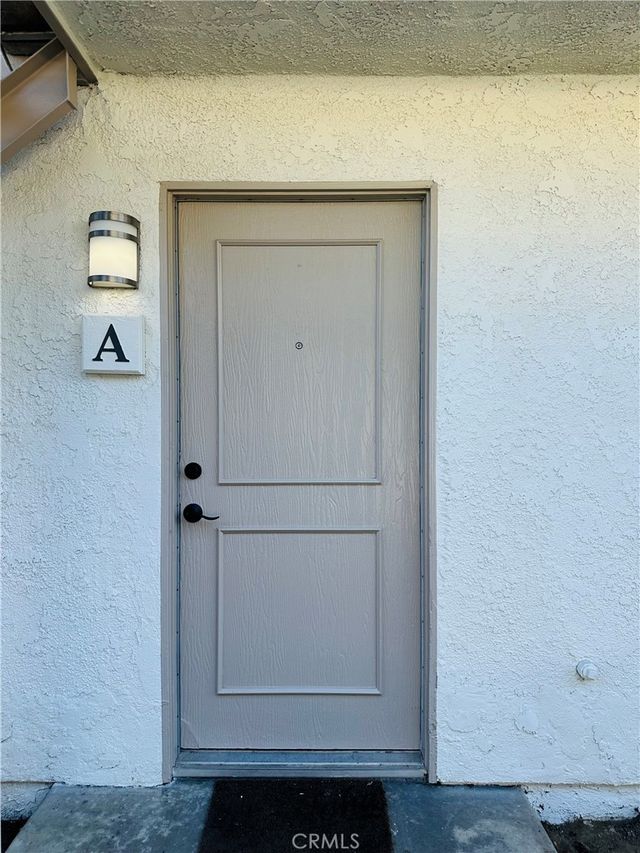 2815 S Fairview # A, Santa Ana