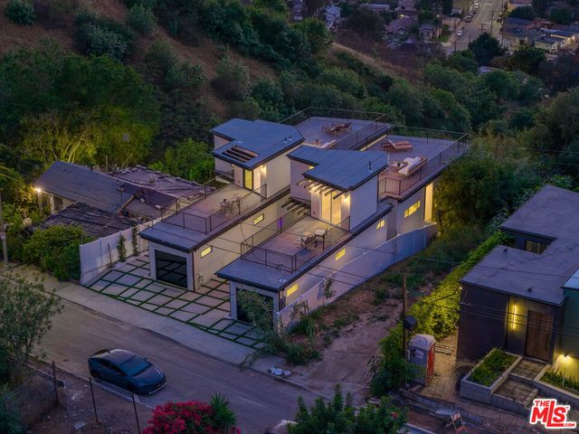 3009 Amethyst Street, Los Angeles