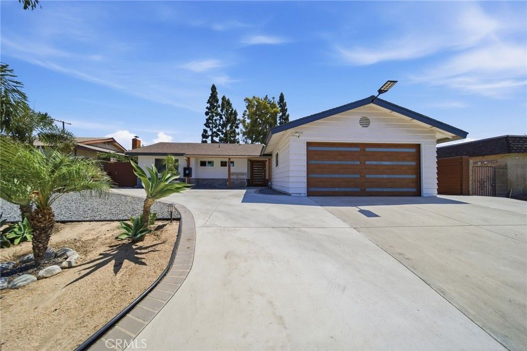 14762 Carfax, Tustin