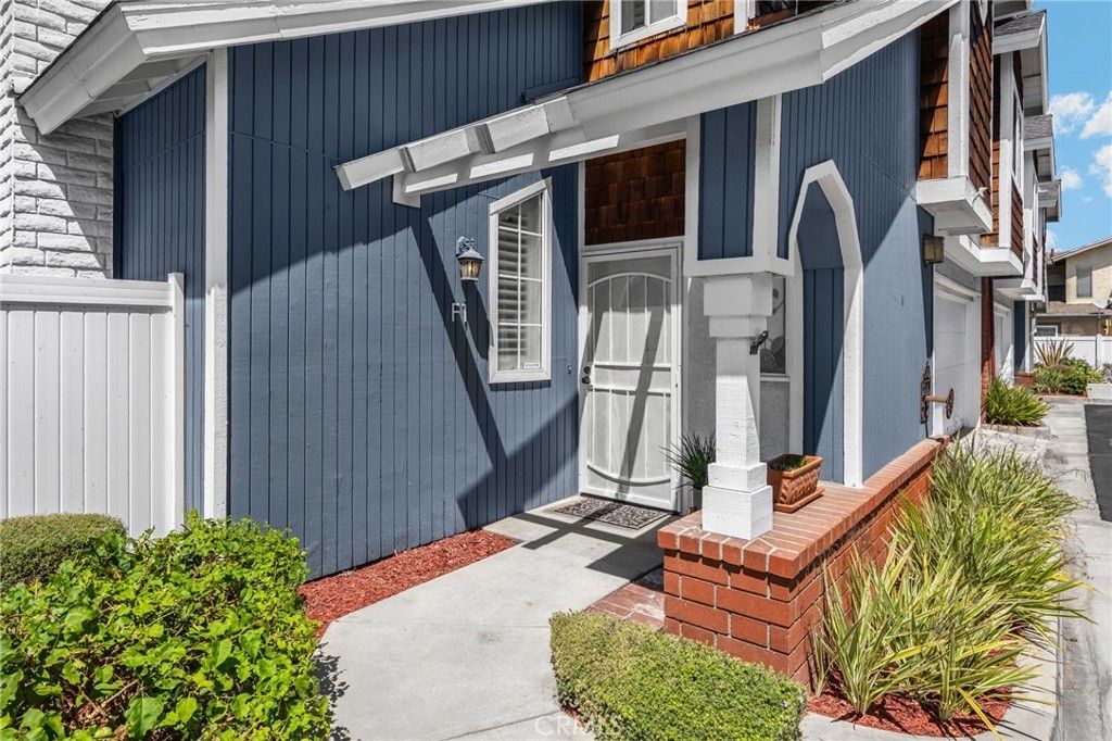 2210 Pacific Ave. #f1, Costa Mesa
